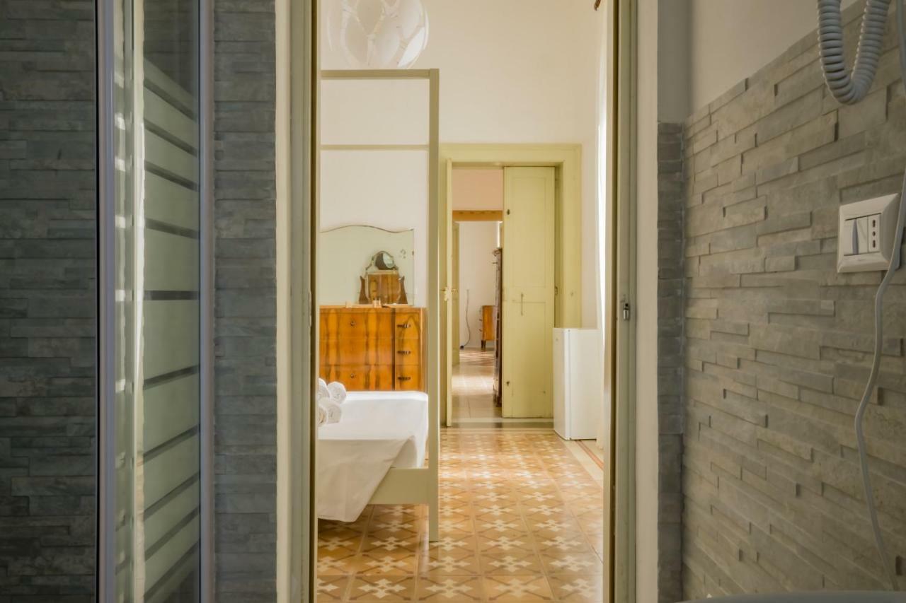 아쿠아리아 델 카포 Palazzo Ashian B&B 외부 사진