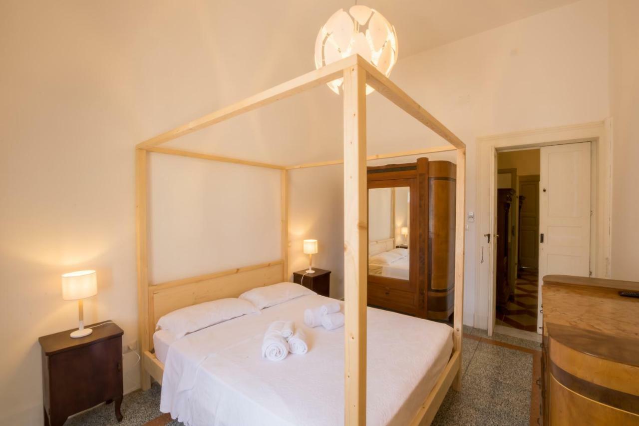 아쿠아리아 델 카포 Palazzo Ashian B&B 외부 사진