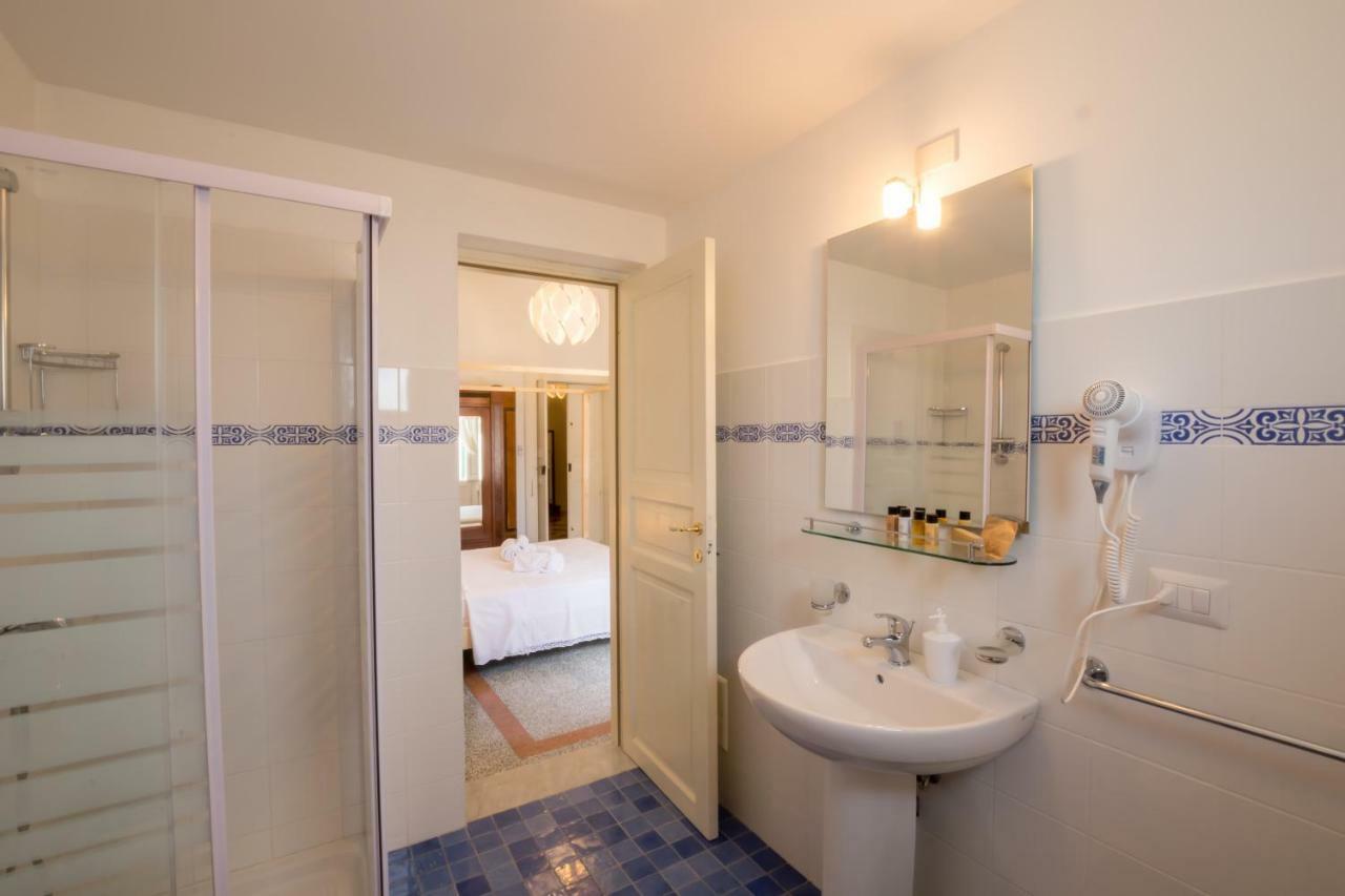 아쿠아리아 델 카포 Palazzo Ashian B&B 외부 사진