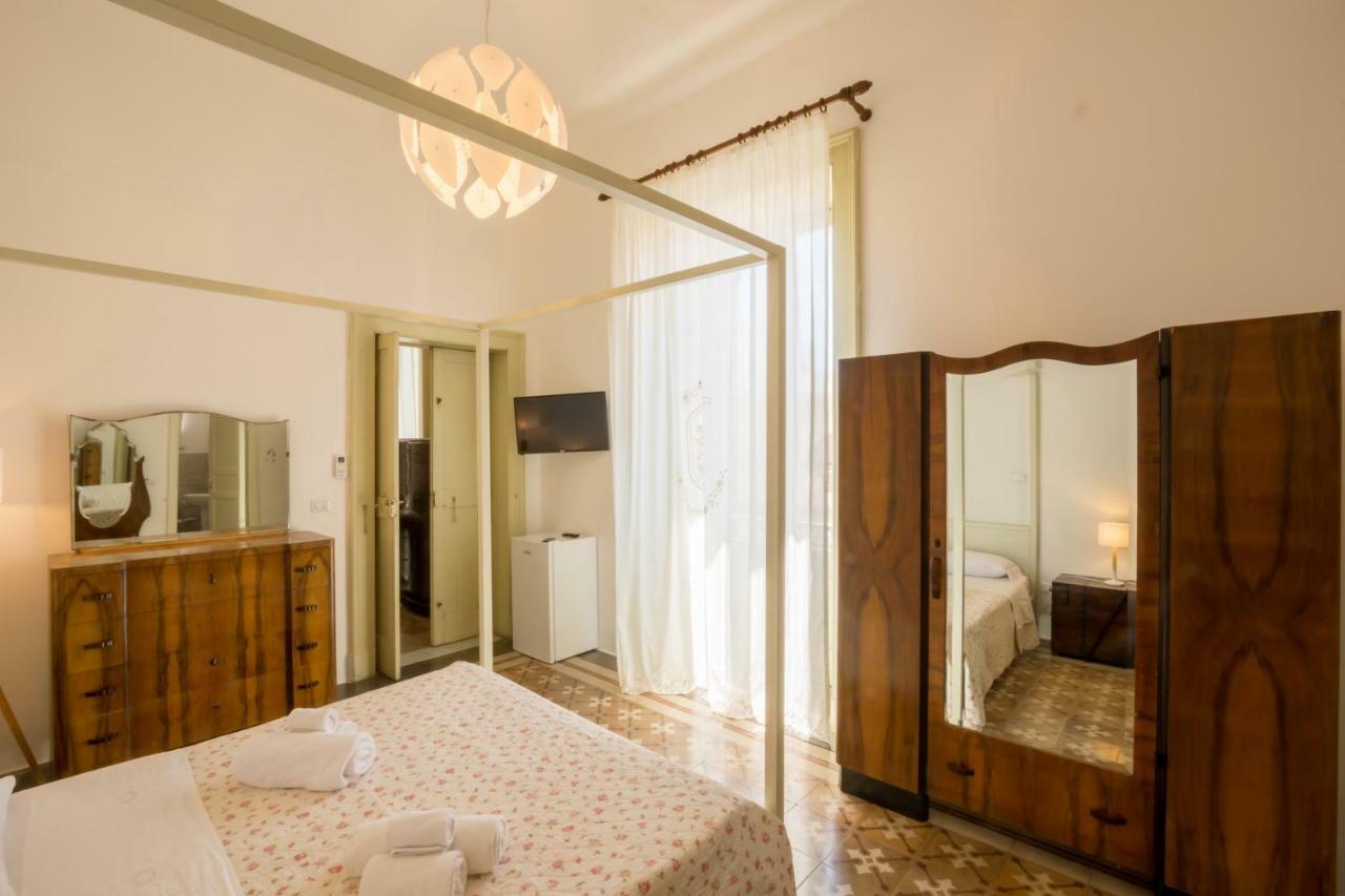 아쿠아리아 델 카포 Palazzo Ashian B&B 외부 사진